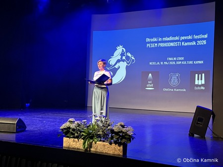 01-Pesem prihodnosti (2)
